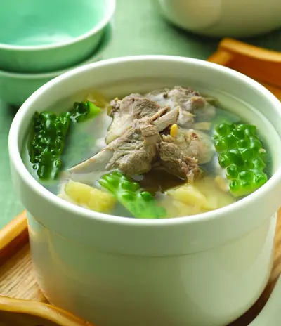 鹹鳳梨山苦瓜湯