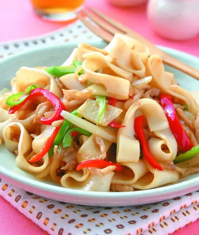 肉絲炒河粉