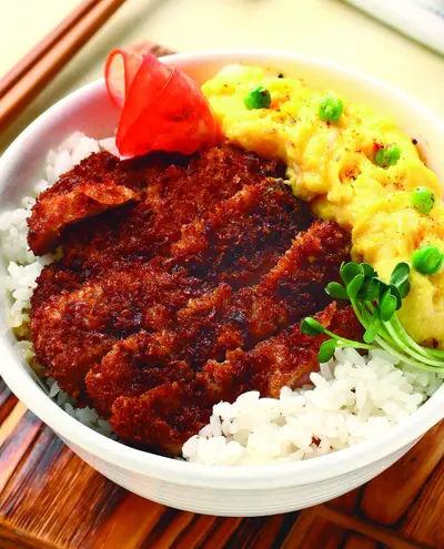 酥炸里肌蓋飯