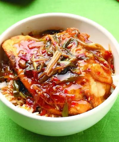 泰式薑味鮮魚蓋飯