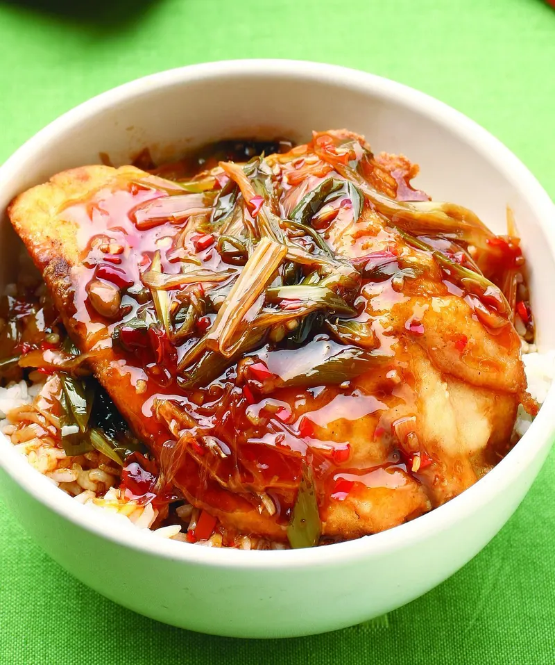 泰式薑味鮮魚蓋飯