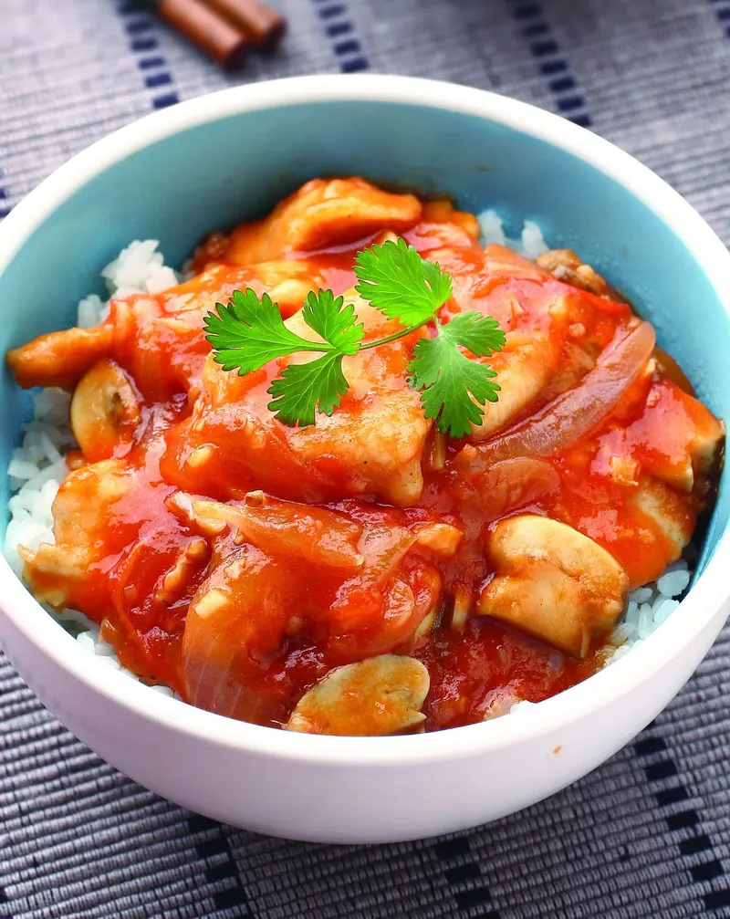 薑汁雞肉片蓋飯