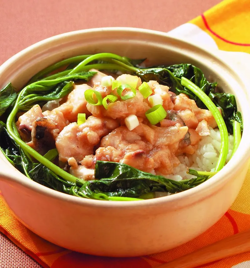 鹹魚雞粒煲仔飯