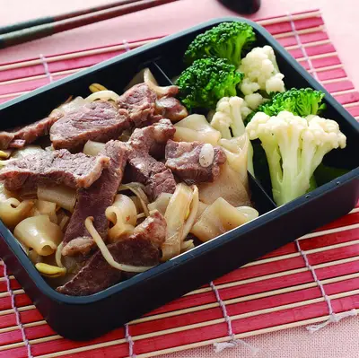 洋蔥炒牛肉河粉