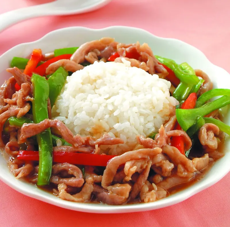 青椒肉絲燴飯