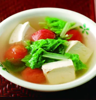 蕃茄豆腐小白菜湯