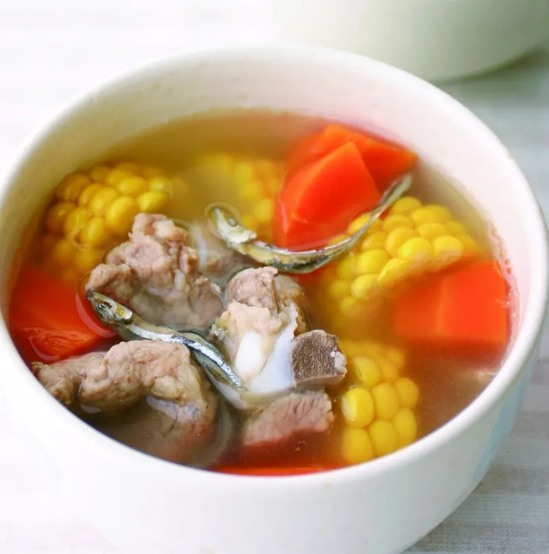 玉米魚乾排骨湯