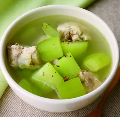 胡椒黃瓜煲雞湯