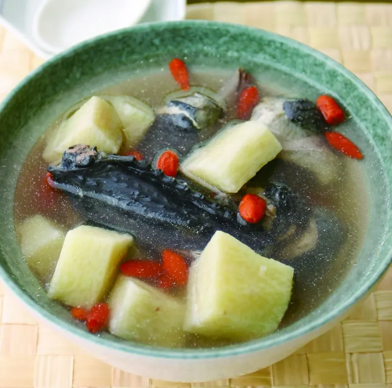 山藥烏骨雞湯