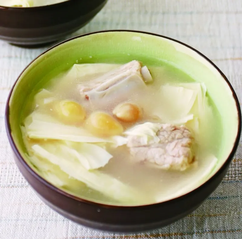 白果腐竹排骨湯
