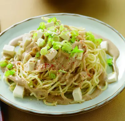 芝麻豆腐涼麵
