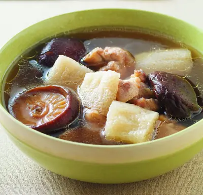 香菇竹笙雞湯(1)
