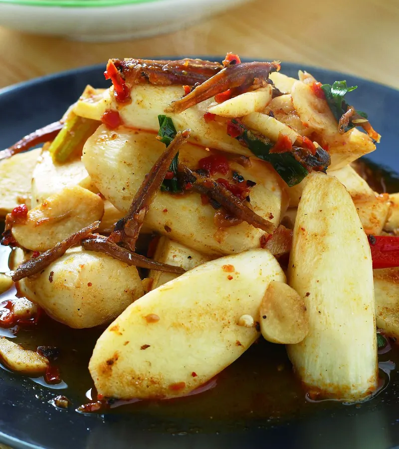 XO肉醬炒茭白筍