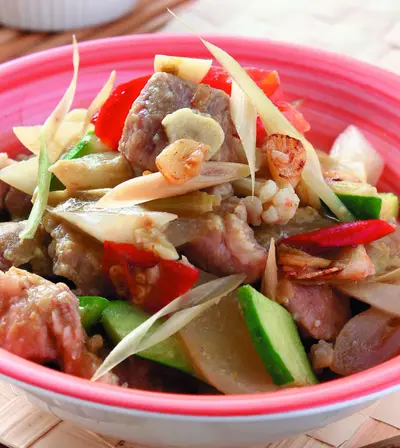 綠咖哩炒肉片