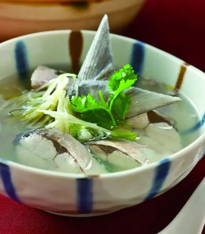 香菜虱目魚湯