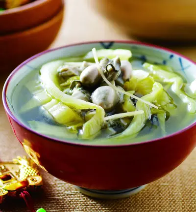 酸菜蚵仔湯(1)