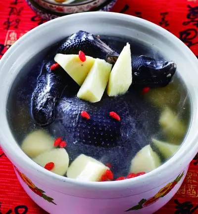 山藥烏雞湯