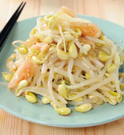 豆芽拌泡菜