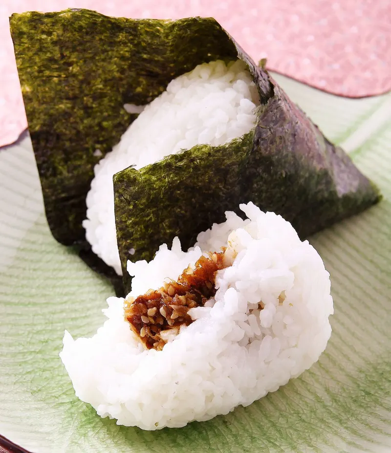 柴魚梅香御飯糰