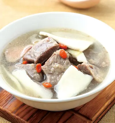 茯苓淮杞牛腩湯