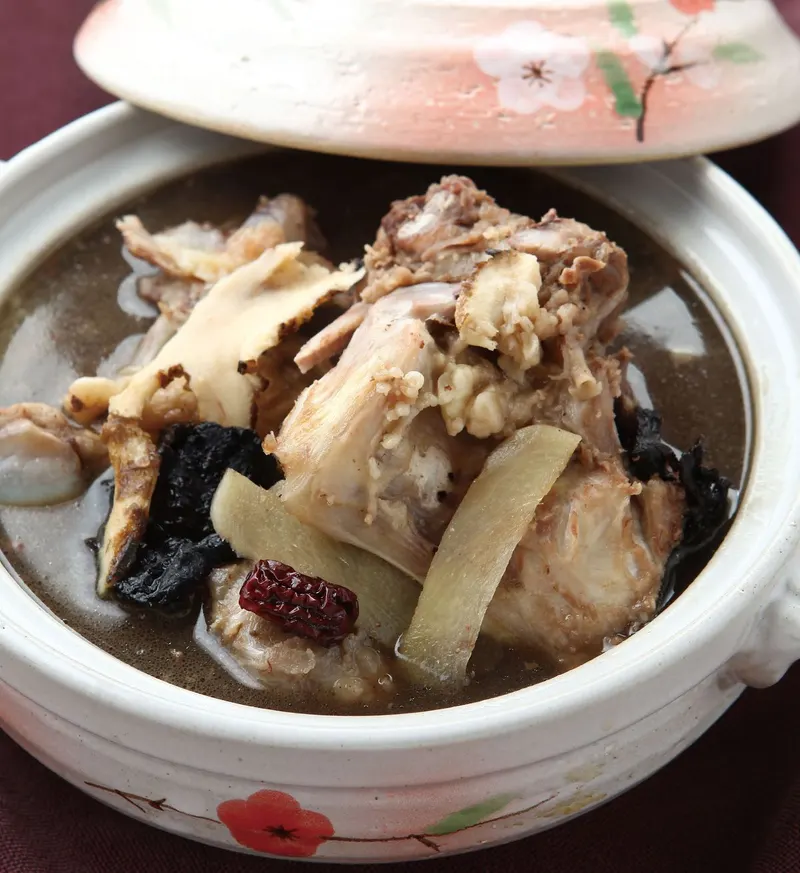 當歸生薑牛骨湯