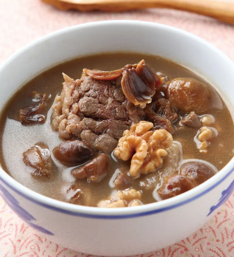 核桃栗子牛腩湯