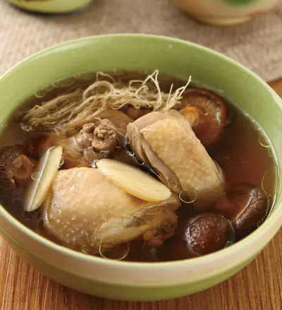 蔥根雞湯