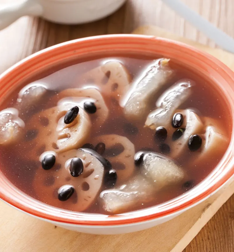 黑豆蓮藕燉蹄筋