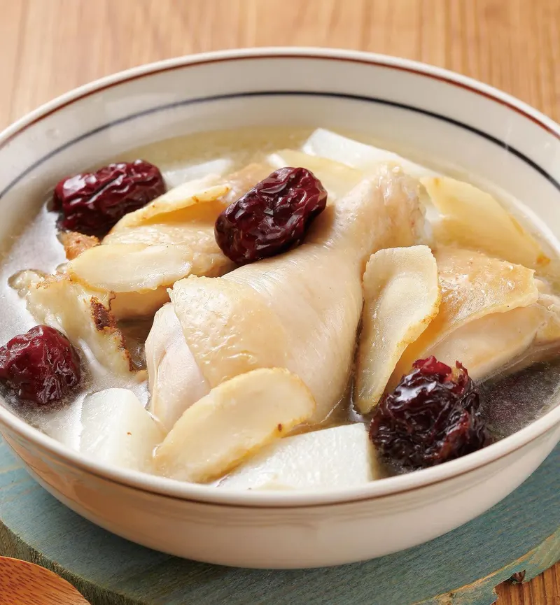 粉光蔘燉雞湯