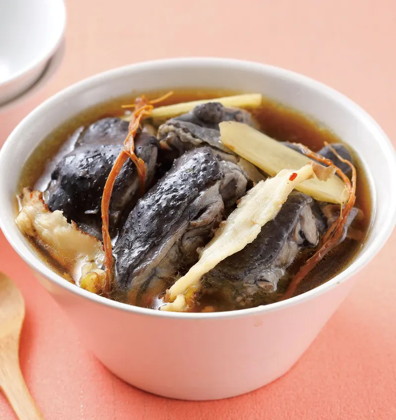 首烏滋補烏雞湯