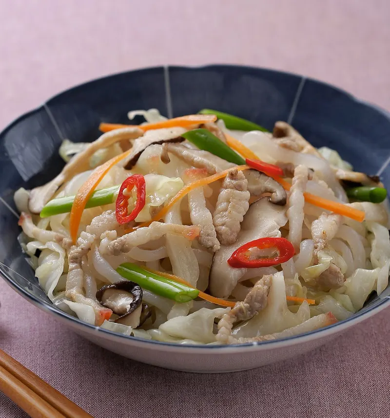 肉絲蒟蒻炒麵
