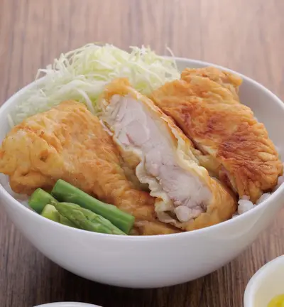 卡拉雞腿蓋飯