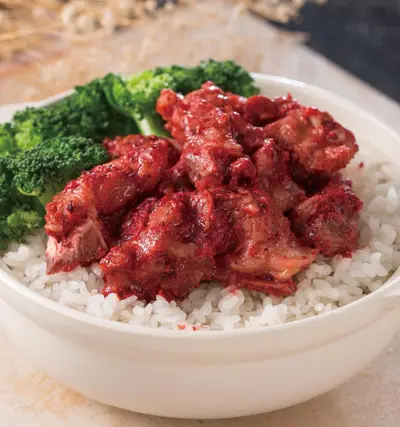 紅麴排骨煲飯