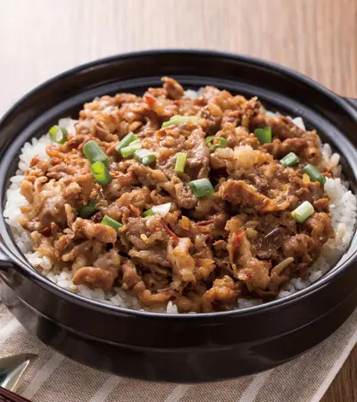香辣肥牛煲飯