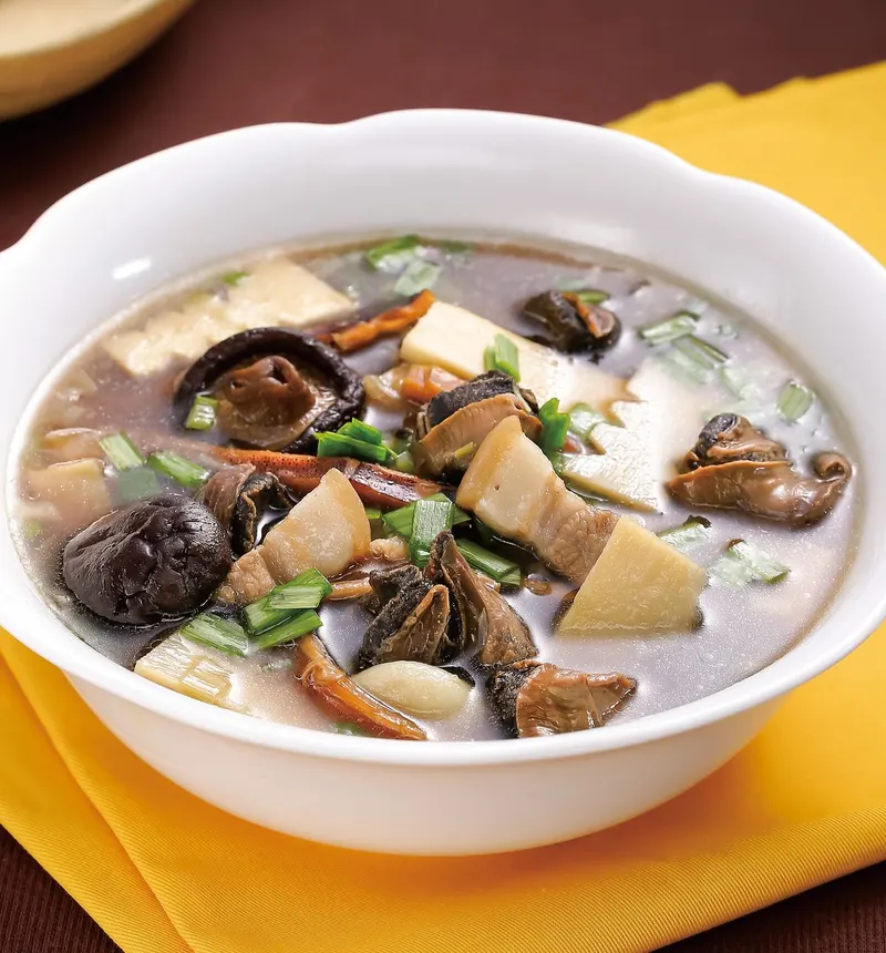 魷魚螺肉蒜湯(3)