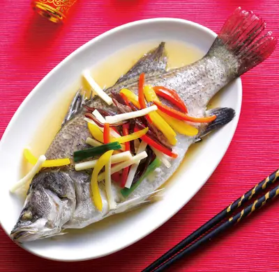 五彩蒸魚