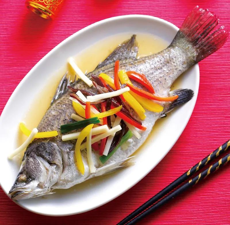 五彩蒸魚