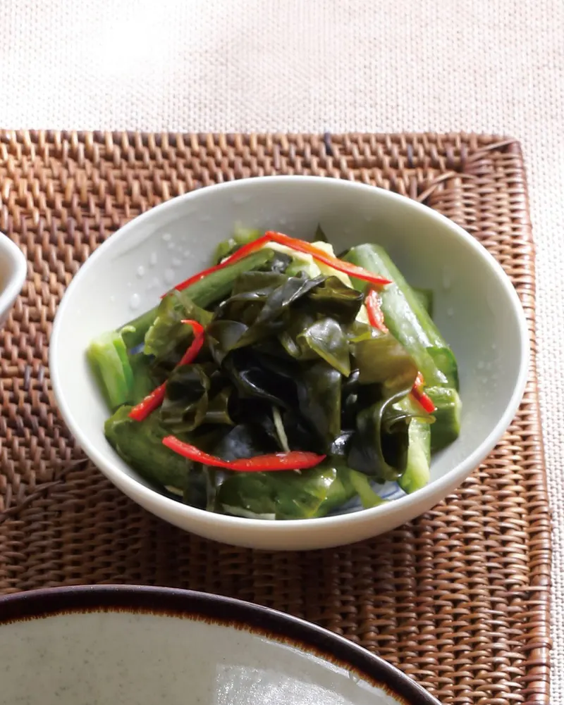 小黃瓜裙帶芽拌菜