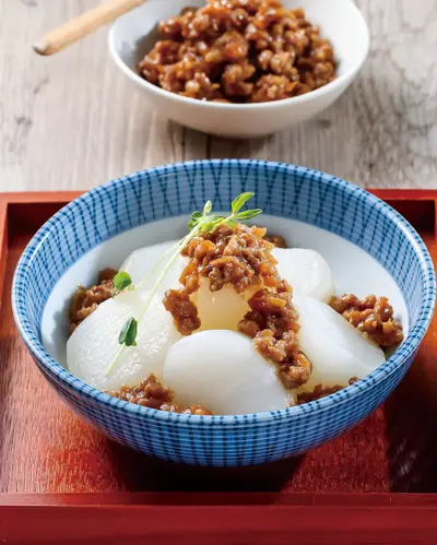 燉蘿蔔佐味噌肉醬