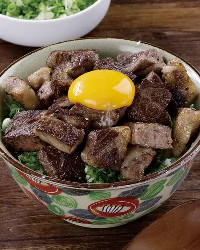 青蔥骰子牛丼