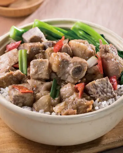 芋香排骨煲飯