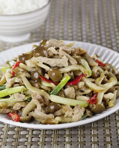 鴻喜菇炒肉絲