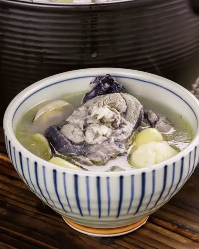 蒜頭蛤蜊雞湯(1)