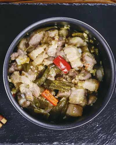 剝皮辣椒五花肉