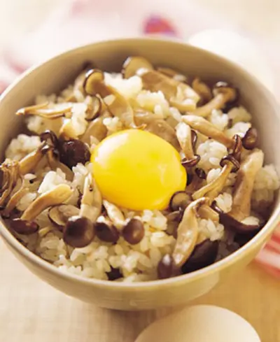 玉蕈月見飯
