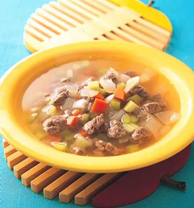西班牙蔬菜牛肉清湯