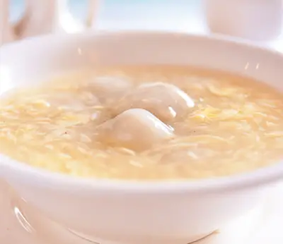 酒釀芝麻湯圓