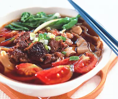 蕃茄紅燒牛肉麵