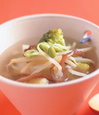 豆芽木耳湯