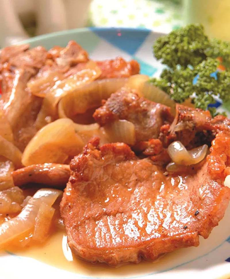 黑胡椒洋蔥牛排